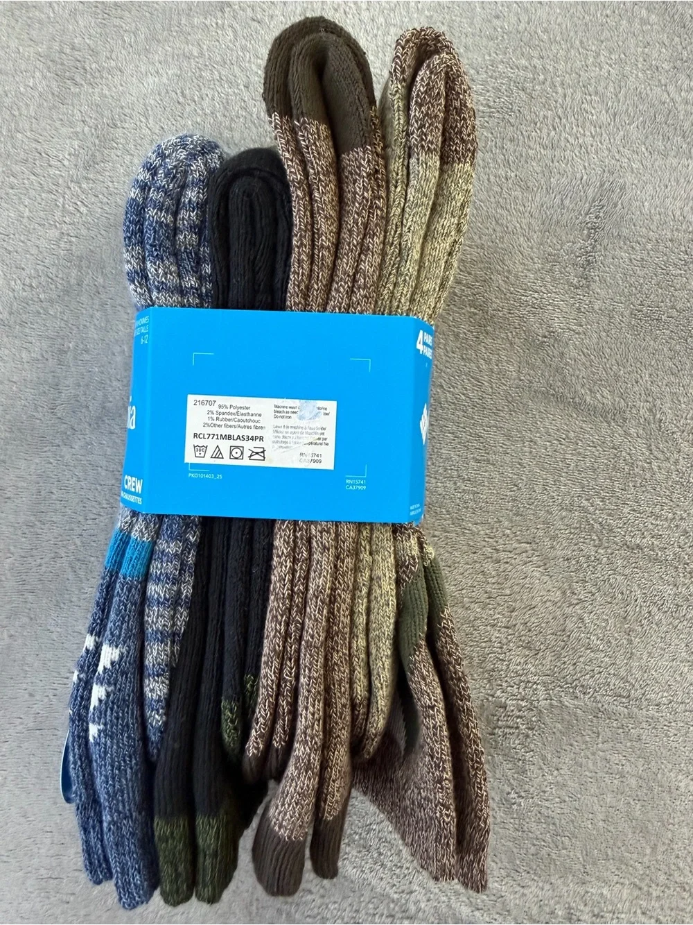 (4 Pairs) Columbia Men's Navy and White Patterned Crew Socks
